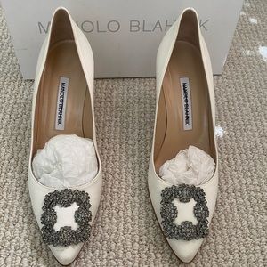 Manolo Blahnik Hangisi 70mm 39